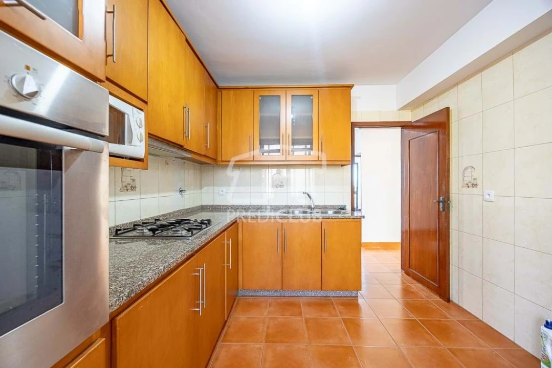 Apartamento T2 para Venda em Funchal (São Pedro) Foto 5