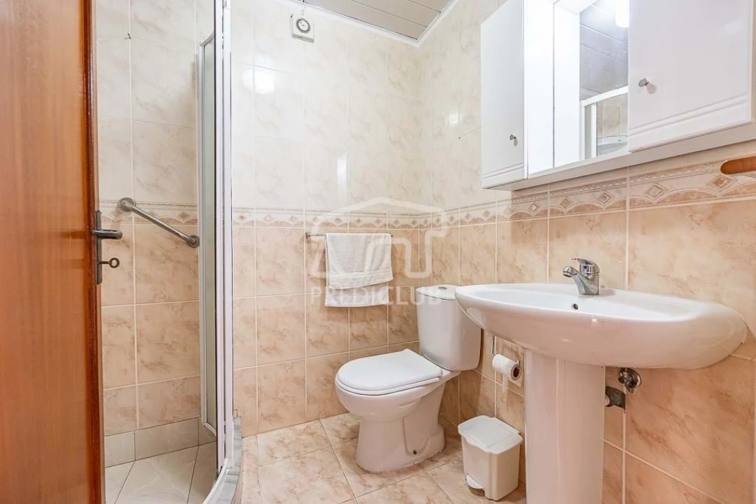 Apartamento T2 para Venda em Funchal (São Pedro) Foto 14