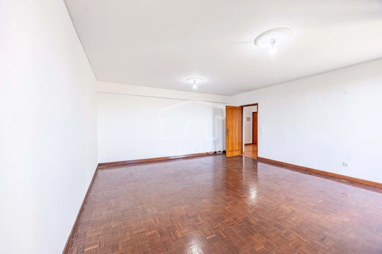 Apartamento T2 para Venda em Funchal (São Pedro) Foto 11