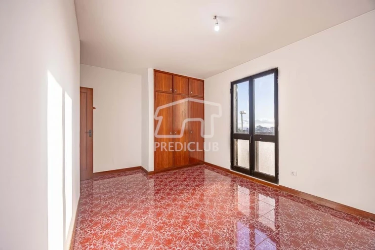 Apartamento T2 para Venda em Funchal (São Pedro) Foto 9