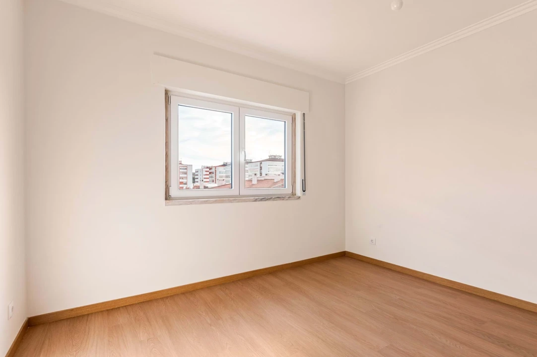 Apartamento T4 para Venda em Barcarena Foto 17