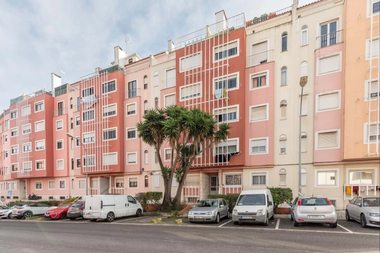 Apartamento T4 para Venda em Barcarena Foto 25