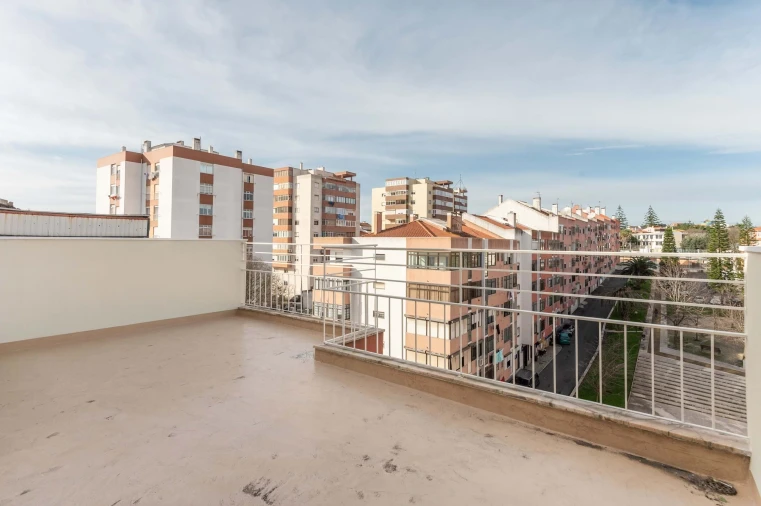 Apartamento T4 para Venda em Barcarena Foto 8