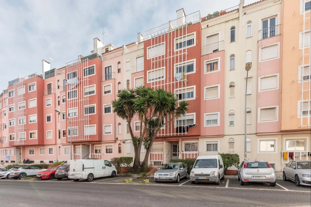 Apartamento T4 para Venda em Barcarena Foto 25