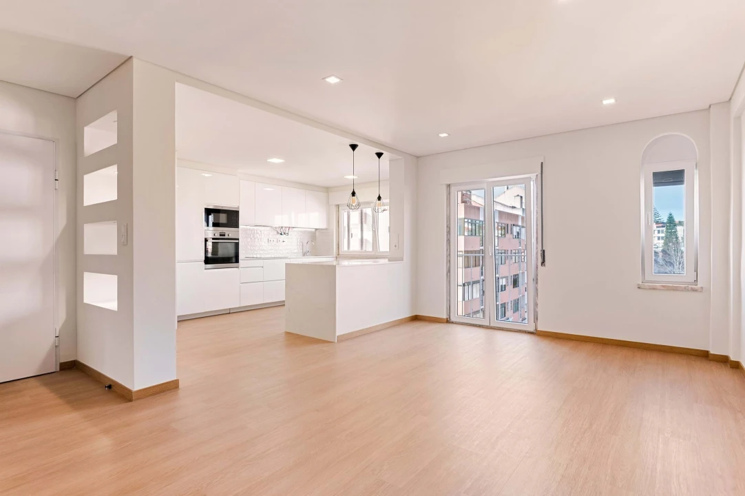 Apartamento T4 para Venda em Barcarena Foto 1