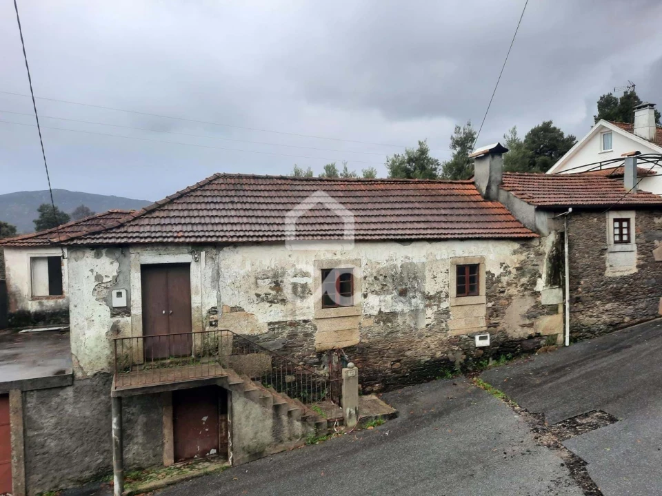 Moradia T2 para Venda em Nogueira, Meixedo e Vilar de Murteda Foto 8