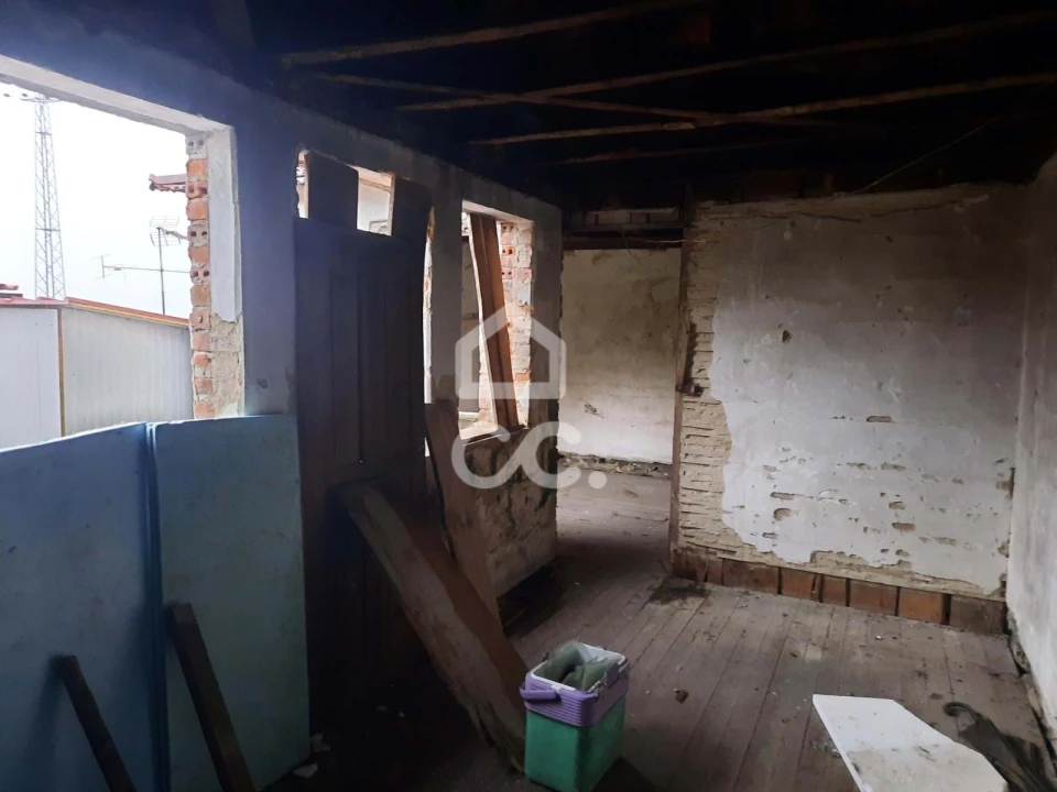 Moradia T2 para Venda em Nogueira, Meixedo e Vilar de Murteda Foto 6