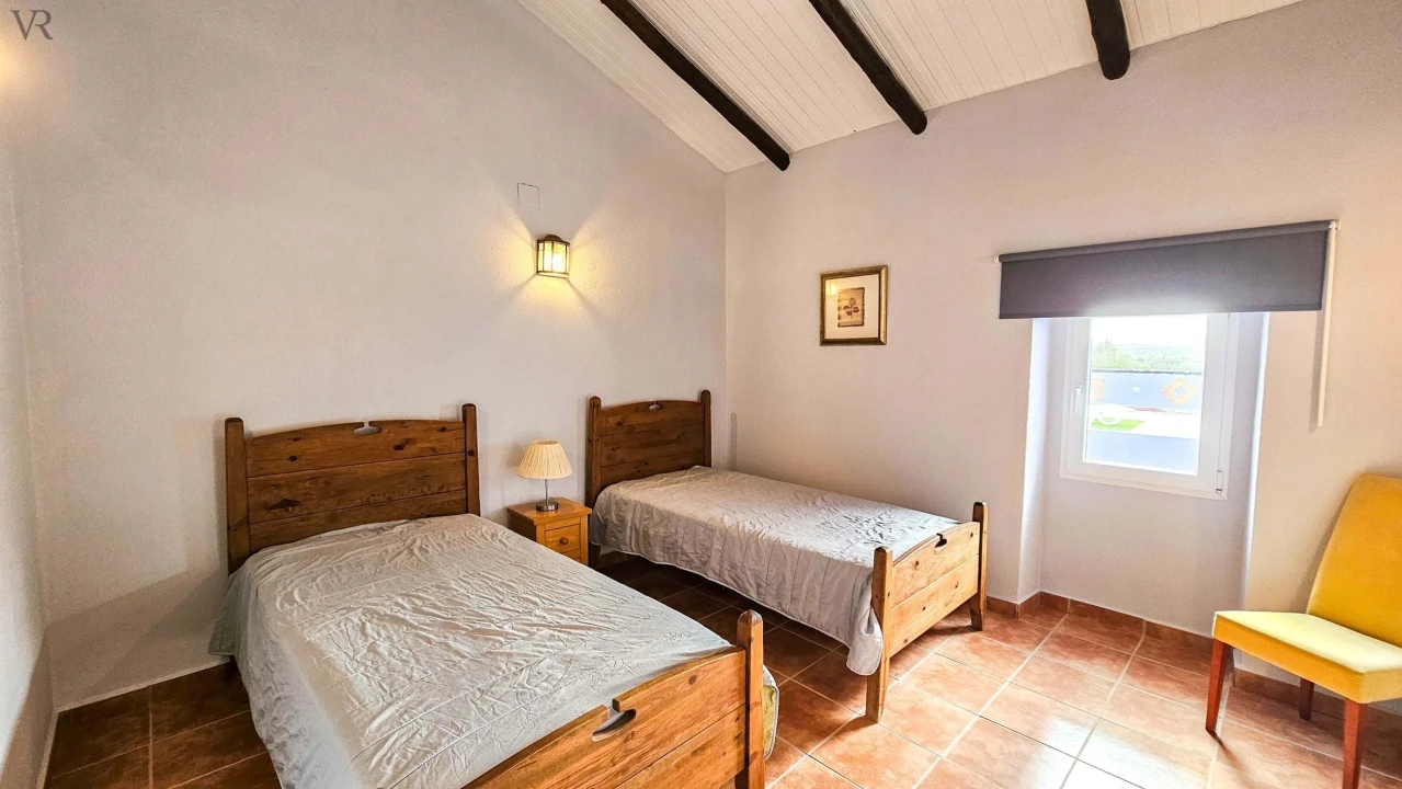 Moradia T4 para Venda em São Bartolomeu de Messines Foto 19