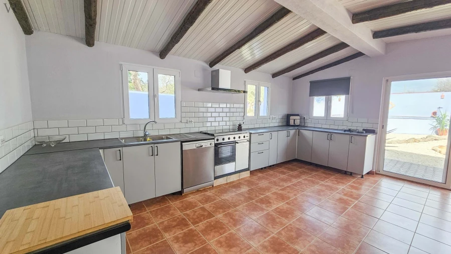 Moradia T4 para Venda em São Bartolomeu de Messines Foto 3