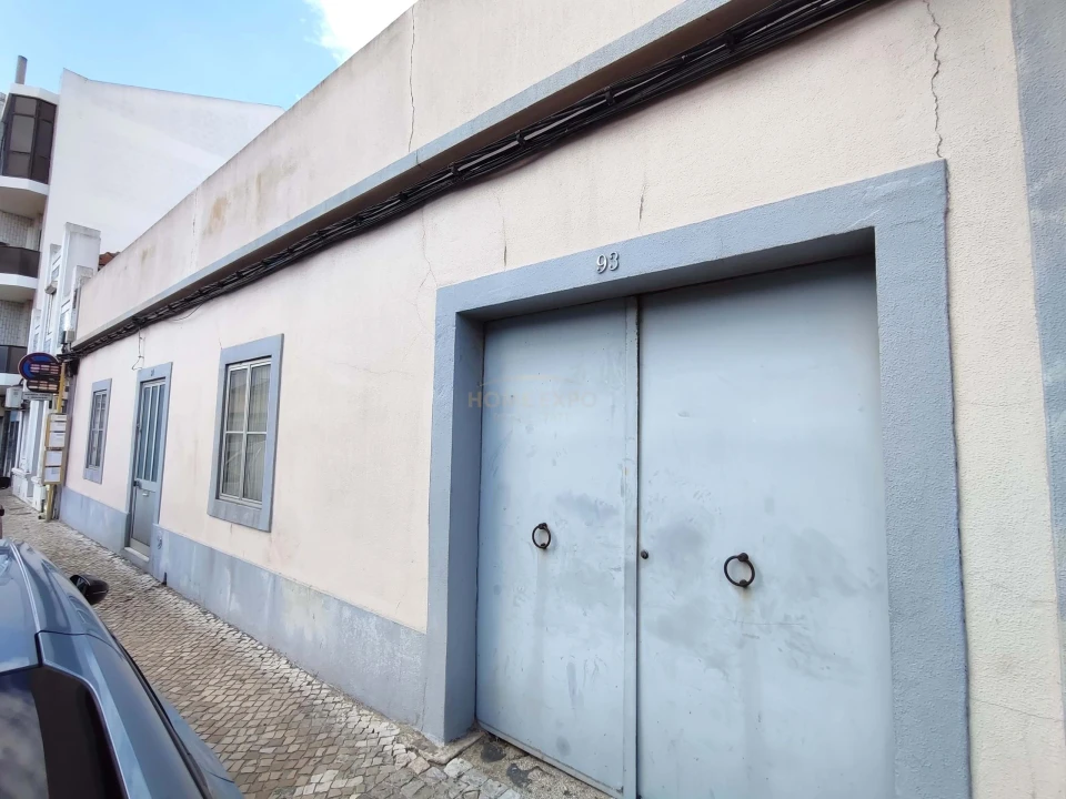 Moradia T5 para Venda em Montijo e Afonsoeiro Foto 1