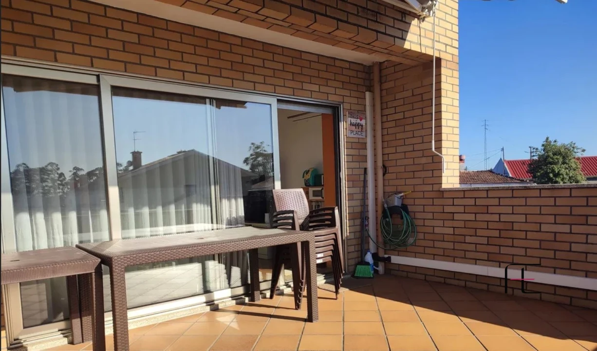 Moradia T4 para Venda em Serzedo e Perosinho Foto 13