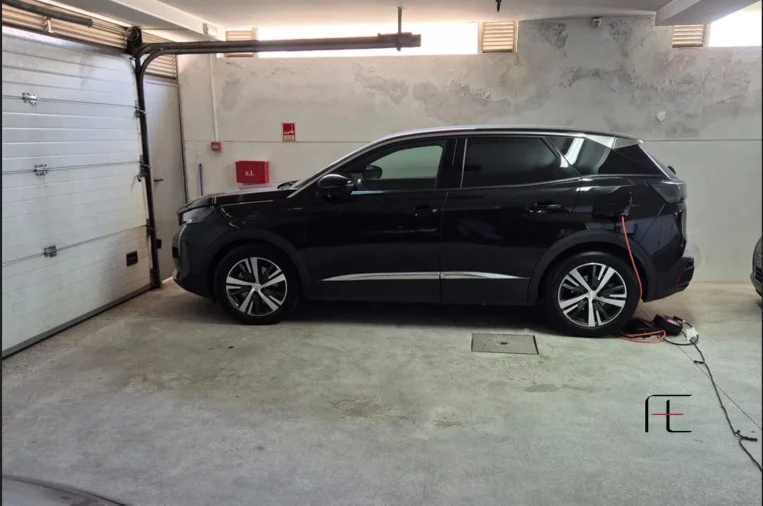 Moradia T4 para Venda em Serzedo e Perosinho Foto 30