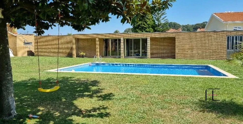 Moradia T4 para Venda em Serzedo e Perosinho Foto 35