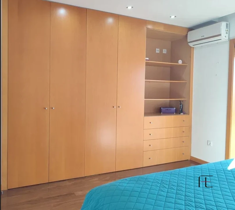 Moradia T4 para Venda em Serzedo e Perosinho Foto 23