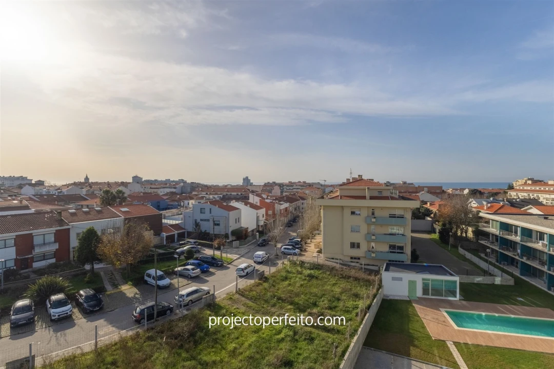 Apartamento T4 para Venda em Espinho Foto 31