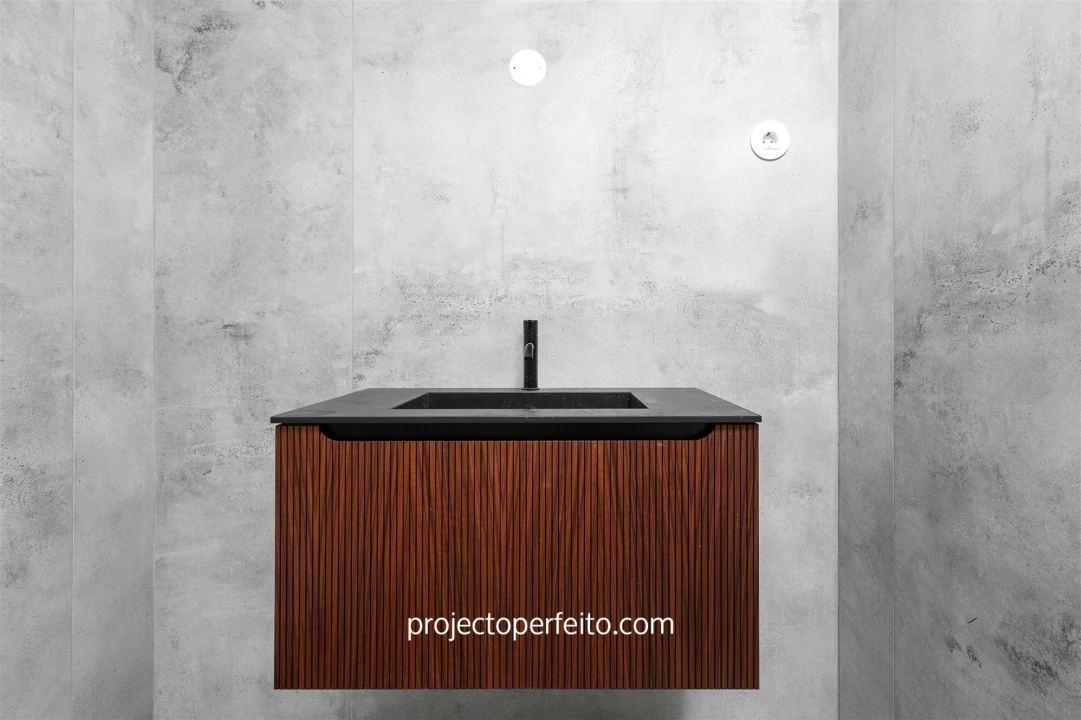 Apartamento T4 para Venda em Espinho Foto 29