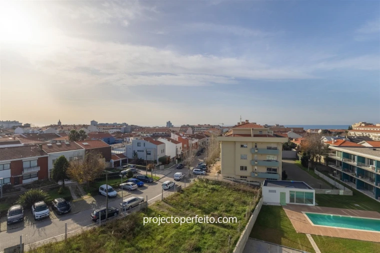 Apartamento T4 para Venda em Espinho Foto 31