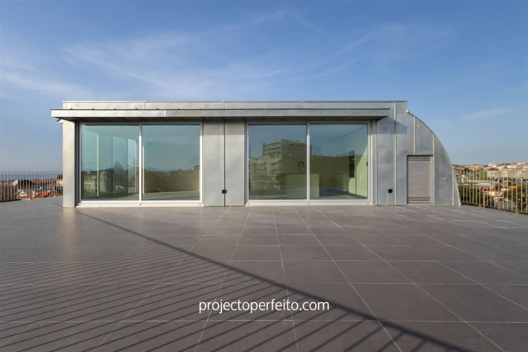 Apartamento T4 para Venda em Espinho Foto 14