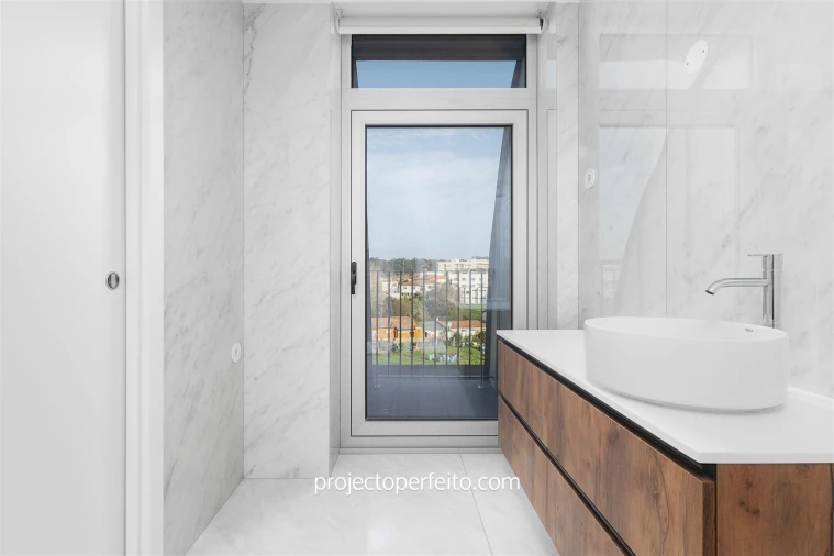 Apartamento T4 para Venda em Espinho Foto 27