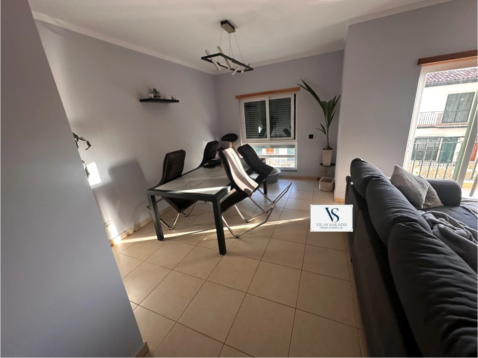 Apartamento T3 para Venda em Quelfes Foto 7