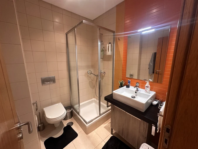 Apartamento T3 para Venda em Quelfes Foto 12