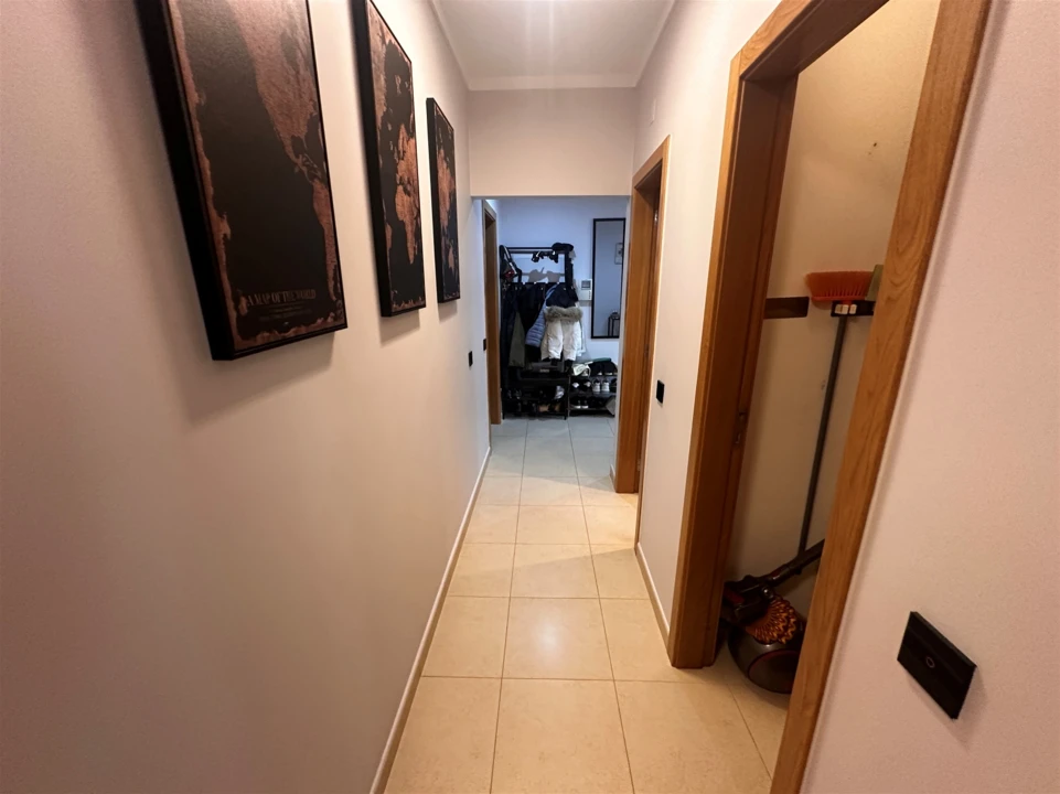 Apartamento T3 para Venda em Quelfes Foto 5