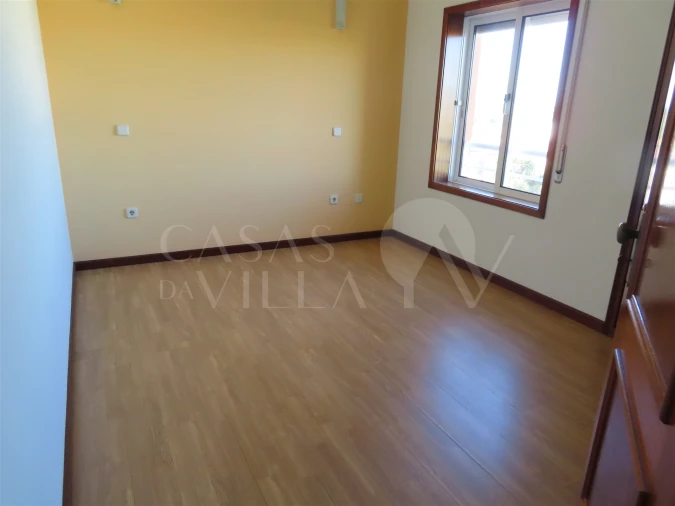 Apartamento T3 para Arrendamento em Ovar, São João, Arada e São Vicente de Pereira Jusã Foto 4