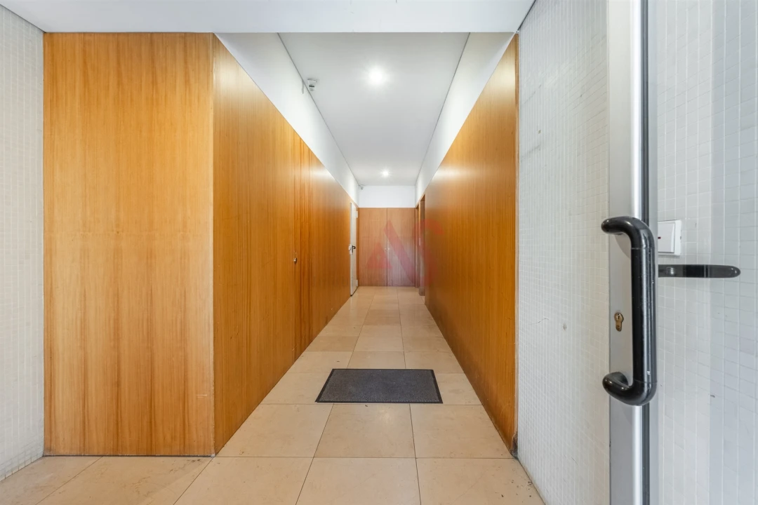 Apartamento T1 para Venda em Azurem Foto 18