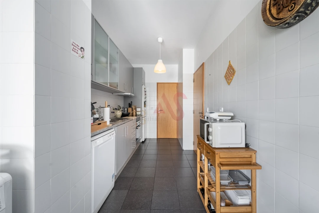 Apartamento T1 para Venda em Azurem Foto 11