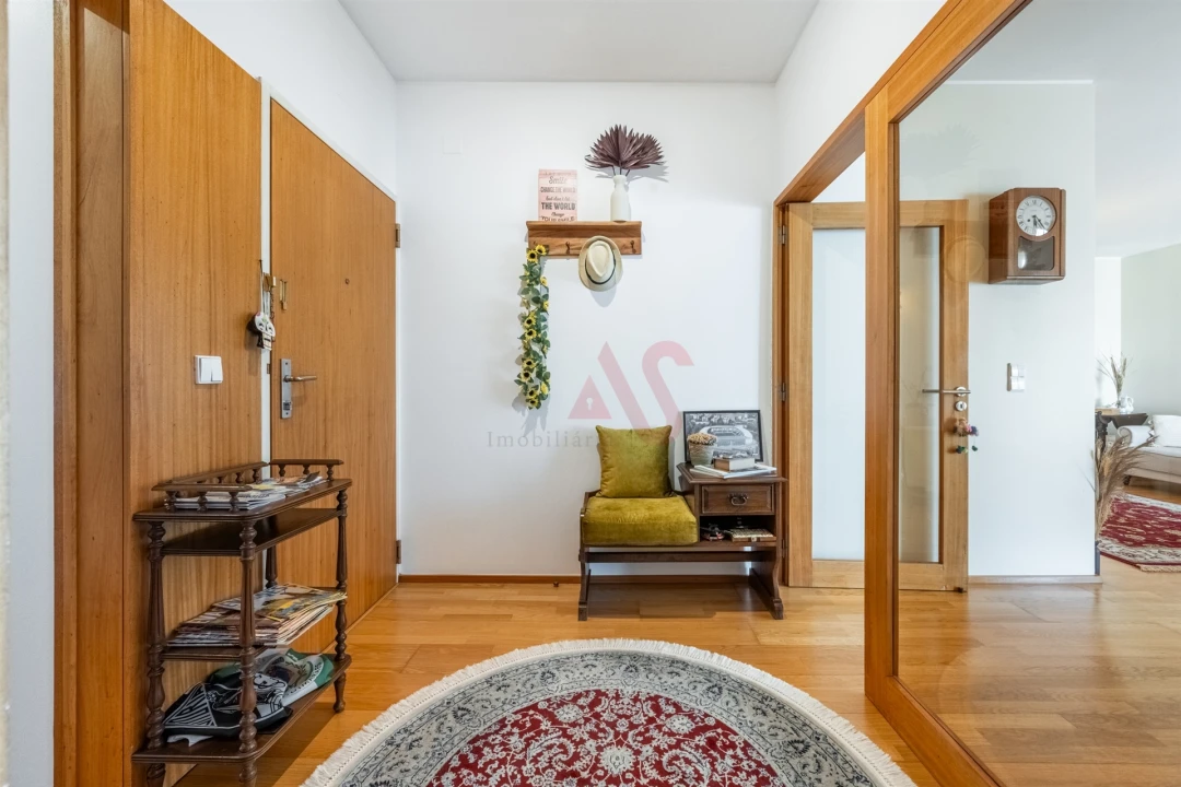 Apartamento T1 para Venda em Azurem Foto 1