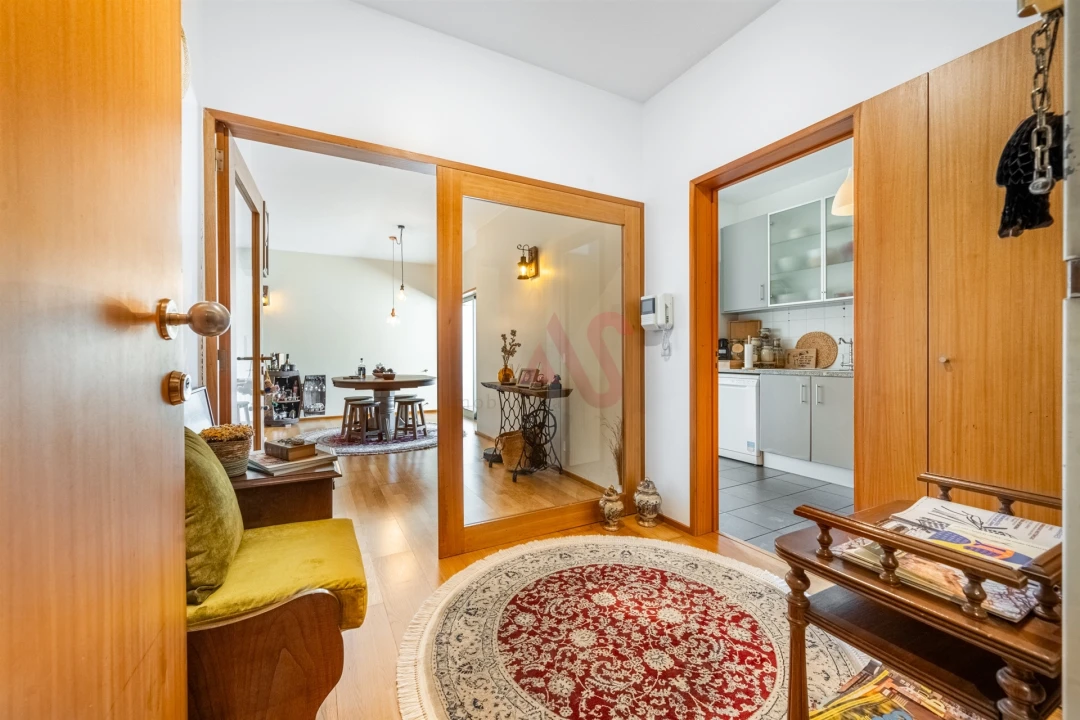 Apartamento T1 para Venda em Azurem Foto 2