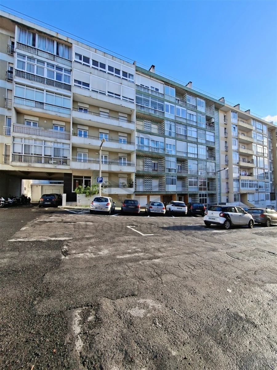 Apartamento T3 para Arrendamento em Estrela Foto 27