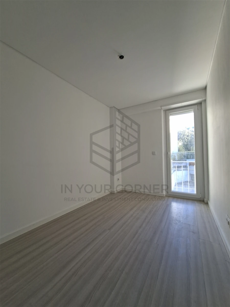 Apartamento T3 para Arrendamento em Estrela Foto 14