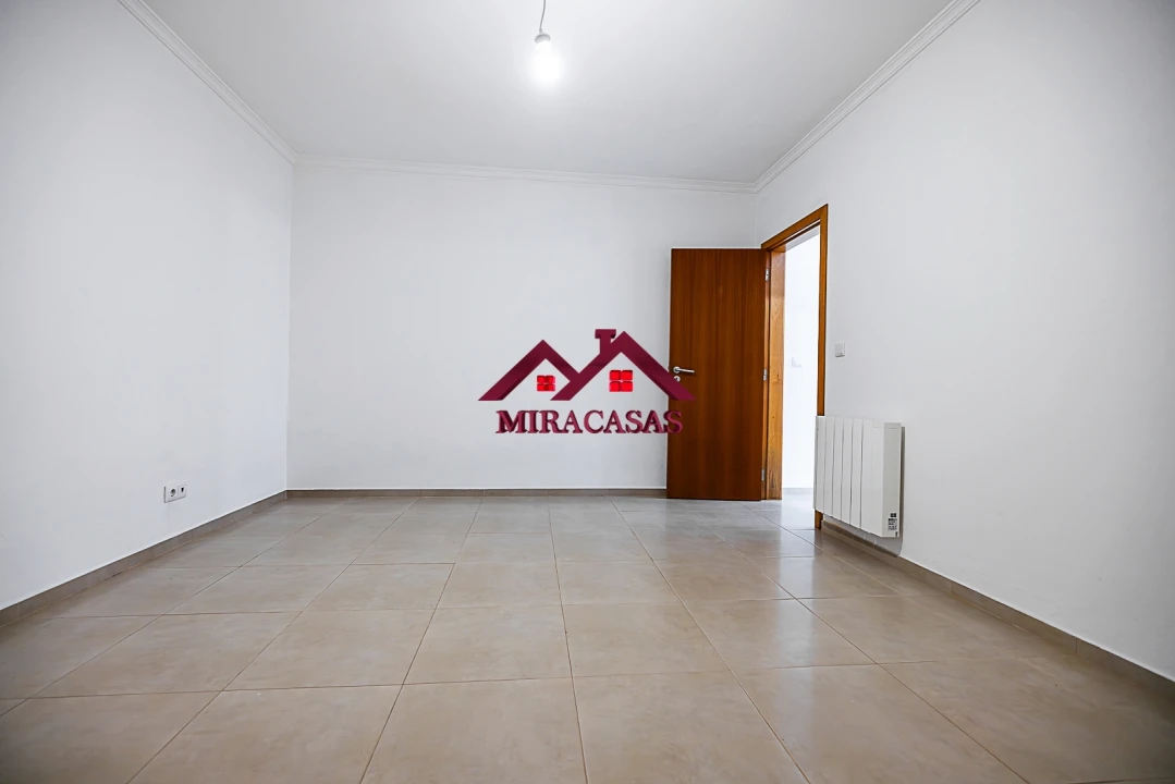 Moradia T3 para Arrendamento em Mira Foto 16