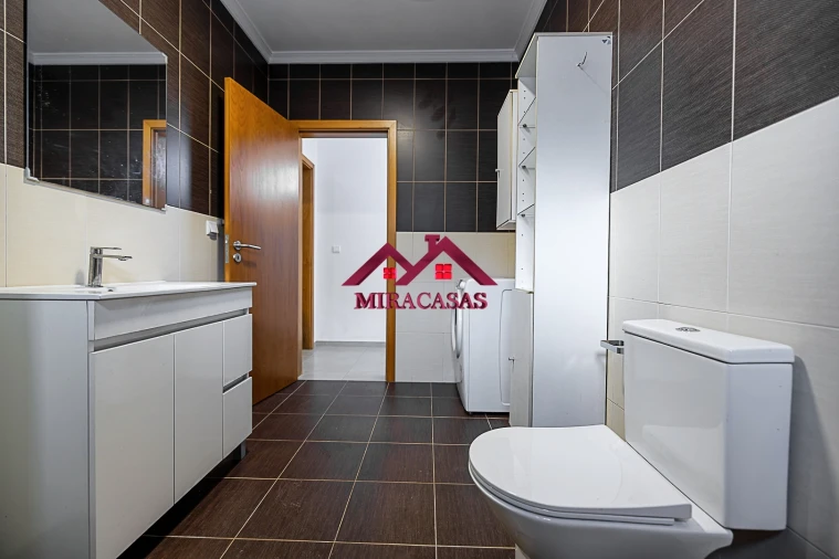 Moradia T3 para Arrendamento em Mira Foto 13