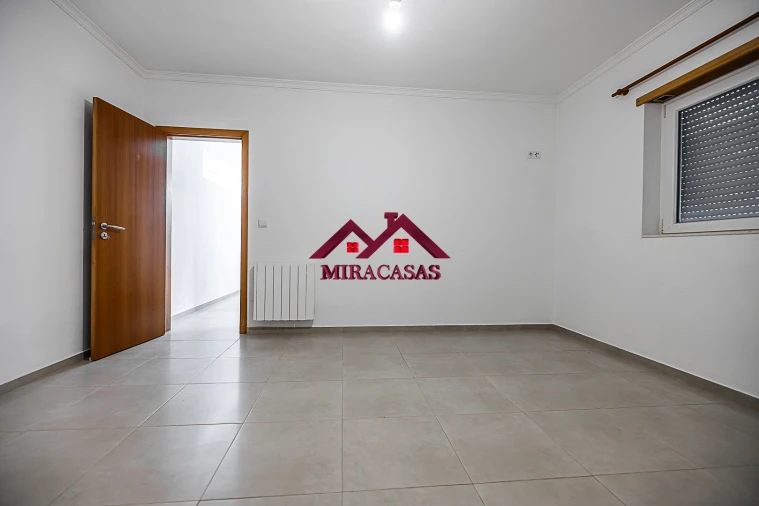 Moradia T3 para Arrendamento em Mira Foto 15