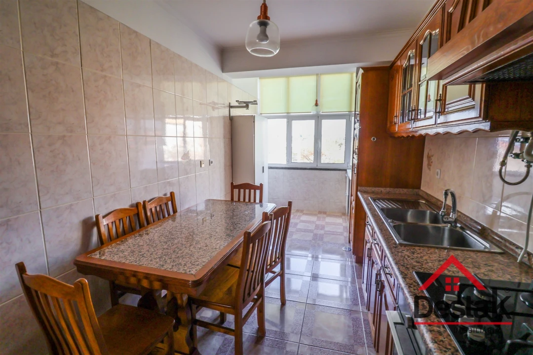 Apartamento T3 para Arrendamento em Rio de Loba Foto 5