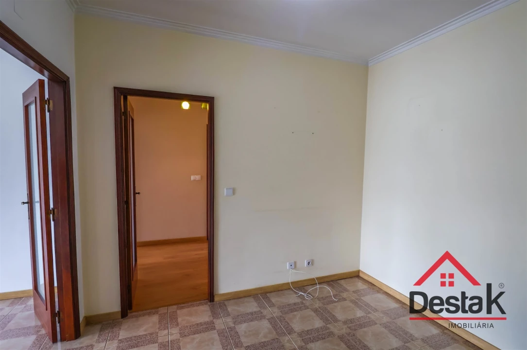 Apartamento T3 para Arrendamento em Rio de Loba Foto 21