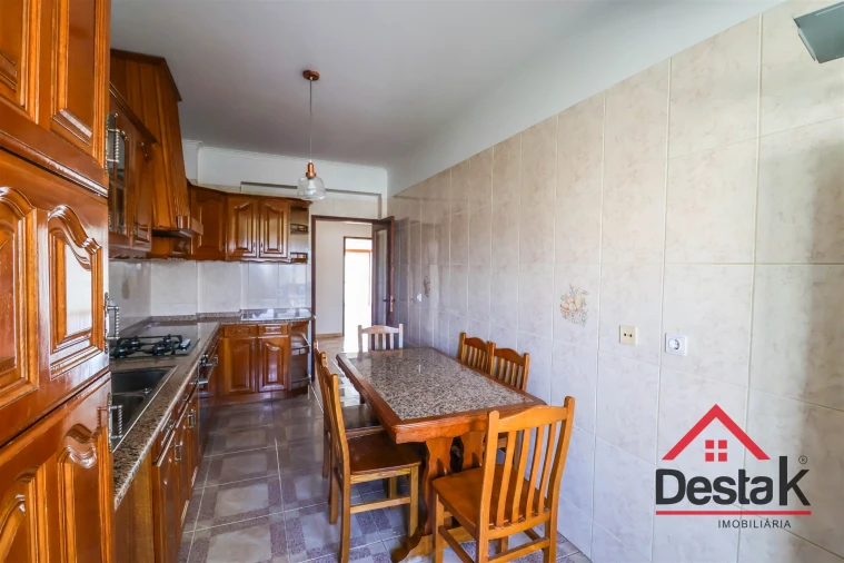 Apartamento T3 para Arrendamento em Rio de Loba Foto 8