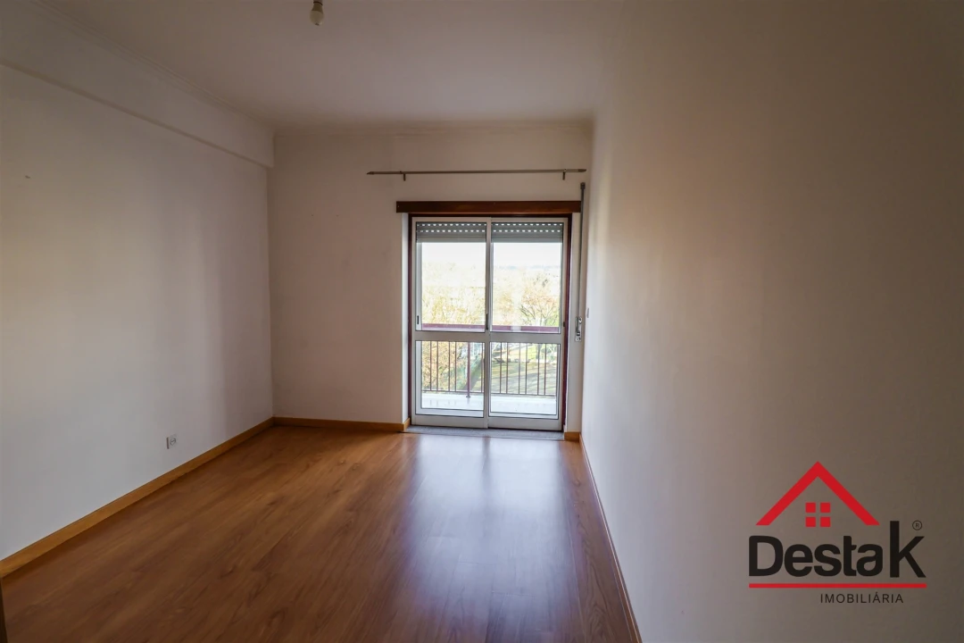 Apartamento T3 para Arrendamento em Rio de Loba Foto 11