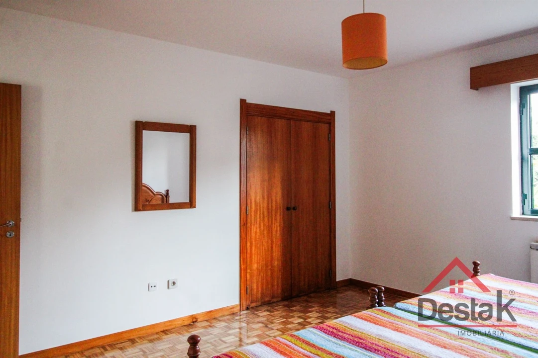 Apartamento T1 para Arrendamento em São Pedro do Sul, Várzea e Baiões Foto 13