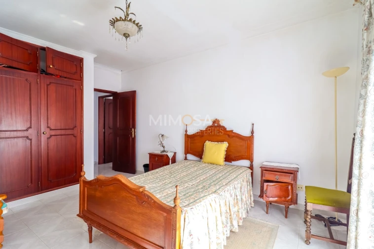 Moradia T4 para Venda em Luz Foto 23