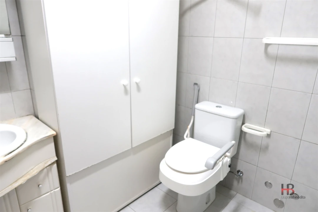 Apartamento T1 para Venda em Lordelo do Ouro e Massarelos Foto 4