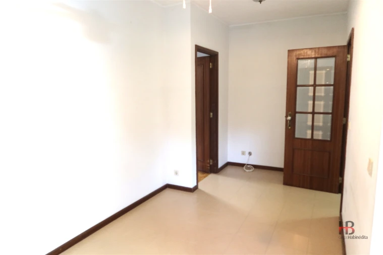 Apartamento T1 para Venda em Lordelo do Ouro e Massarelos Foto 11