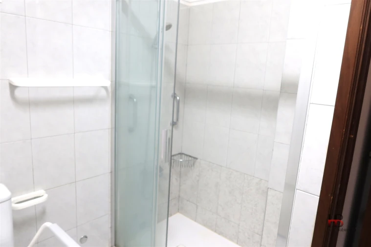 Apartamento T1 para Venda em Lordelo do Ouro e Massarelos Foto 5