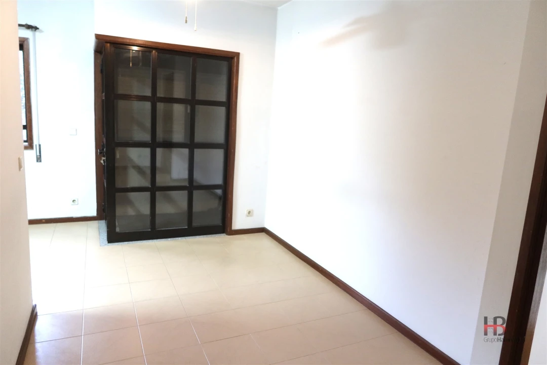 Apartamento T1 para Venda em Lordelo do Ouro e Massarelos Foto 16