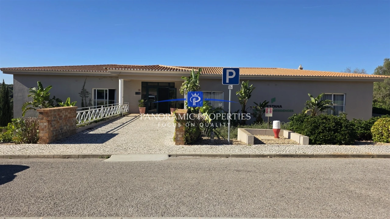 Apartamento T0 para Venda em Estômbar e Parchal Foto 1