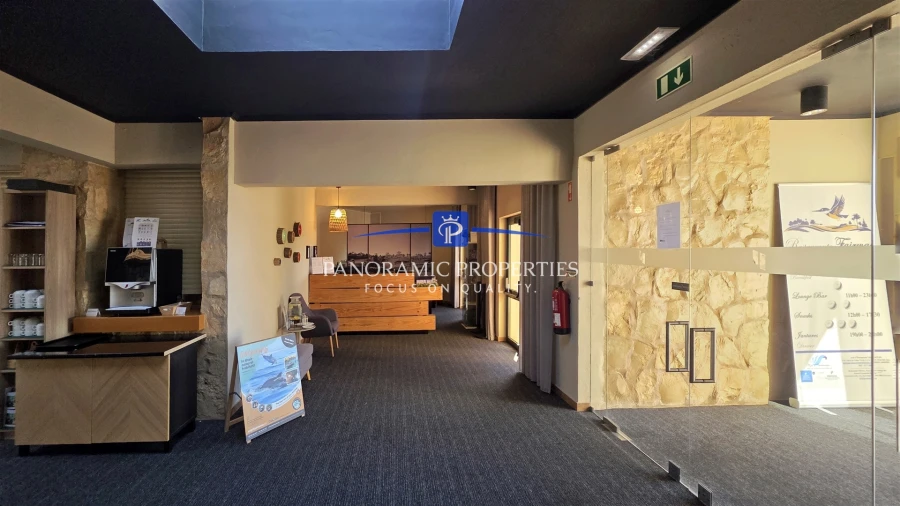 Apartamento T0 para Venda em Estômbar e Parchal Foto 16