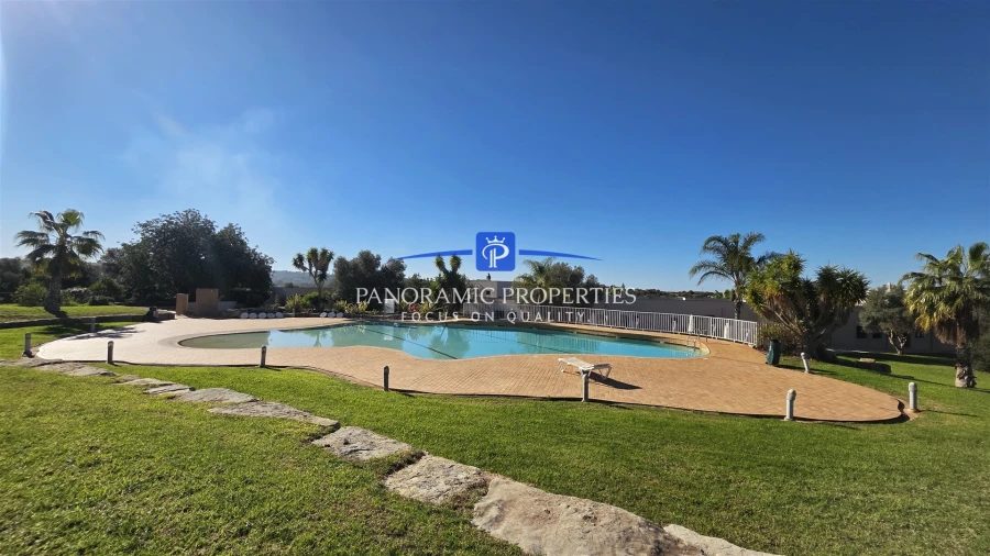 Apartamento T0 para Venda em Estômbar e Parchal Foto 9