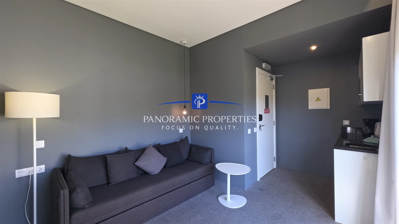 Apartamento T0 para Venda em Estômbar e Parchal Foto 2